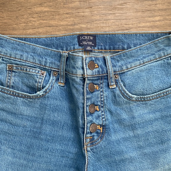 J.Crew Factory Women’s Mid-Rise Flare Crop Denim Jeans Size 26 EEUC - Picture 3 of 4
